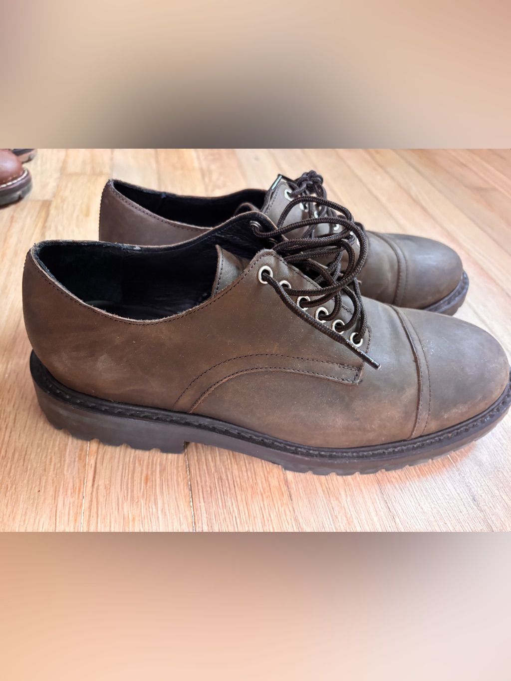 Thursday Everyday Men’s Size 11 Brown Leather Cap Toe Derby Oxford Lug Sole Shoe